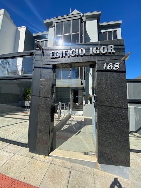 Salas/Conjuntos à venda no Centro: 