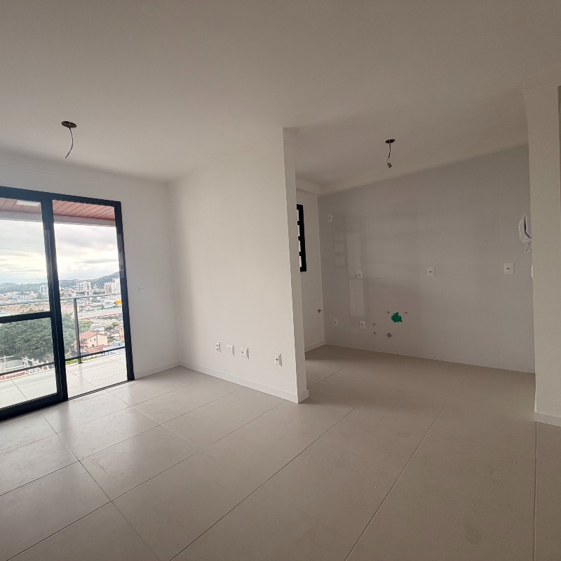 Apartamento à venda no Barreiros: 