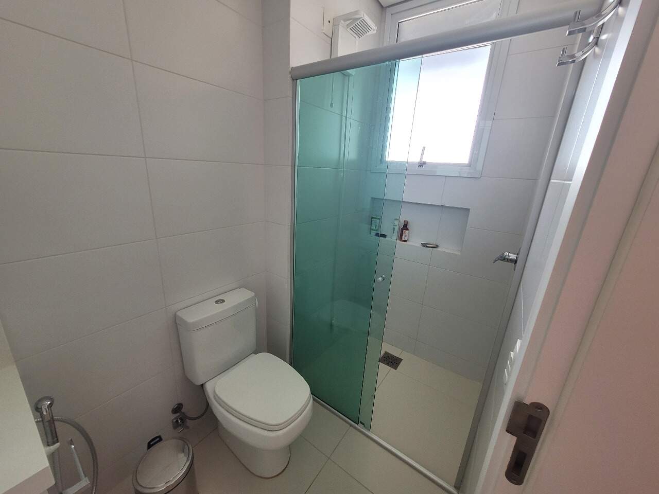 Apartamento duplex à venda no Estreito: