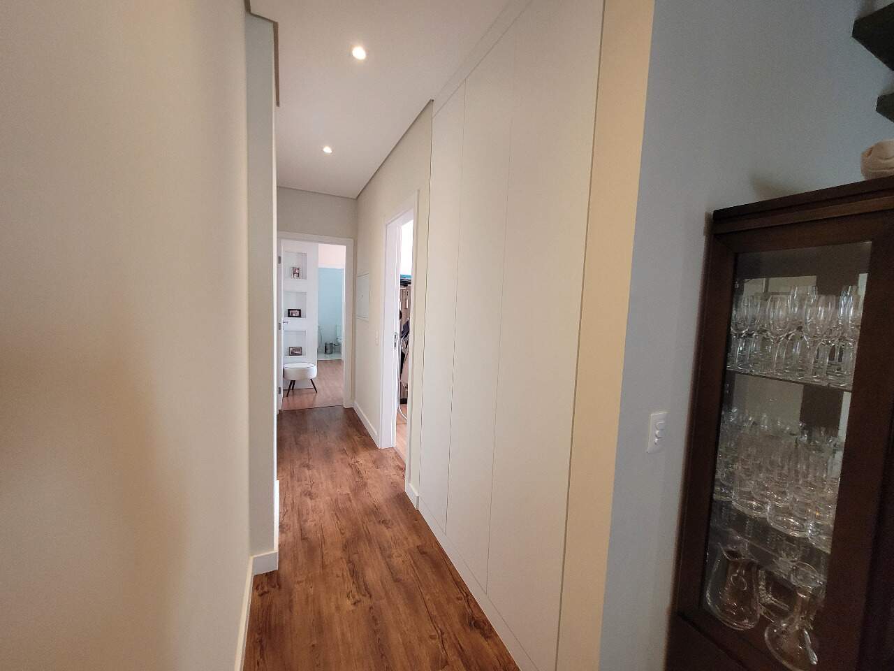 Apartamento duplex à venda no Estreito: