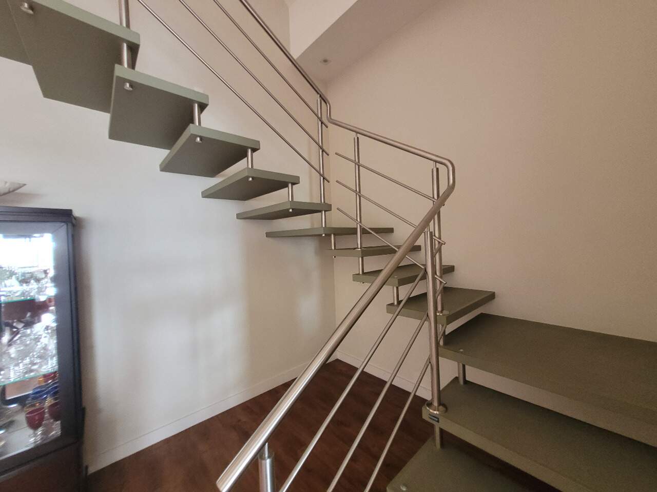 Apartamento duplex à venda no Estreito: