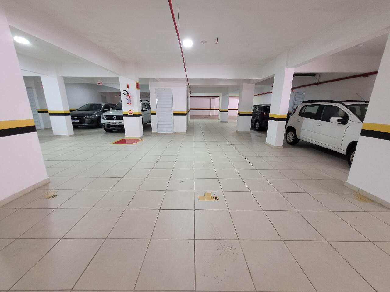 Apartamento duplex à venda no Estreito: