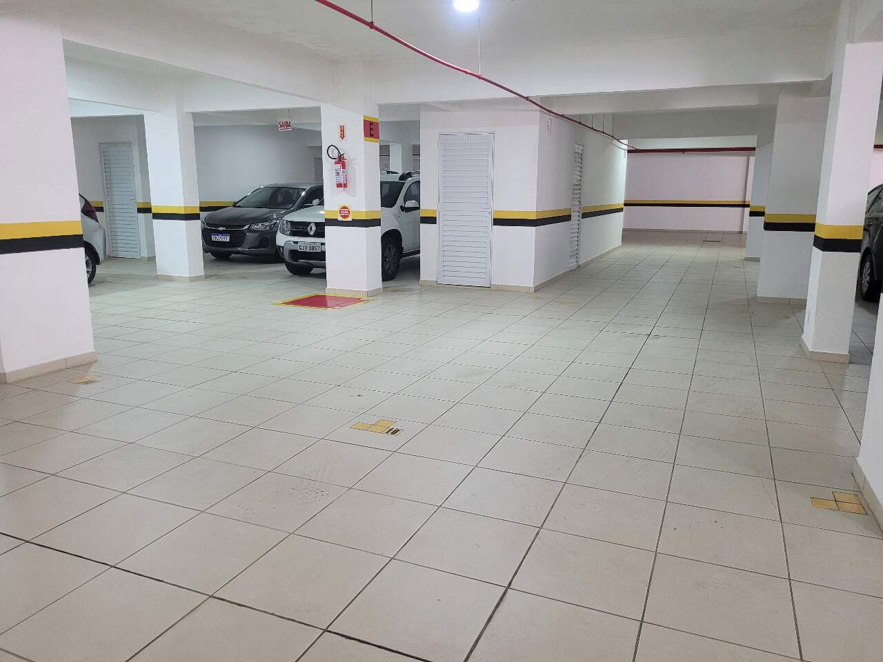 Apartamento duplex à venda no Estreito: