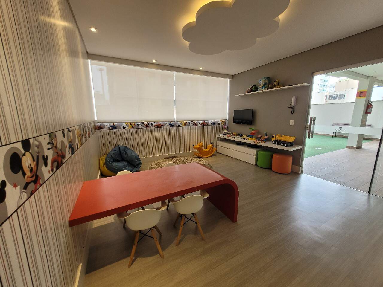 Apartamento duplex à venda no Estreito: