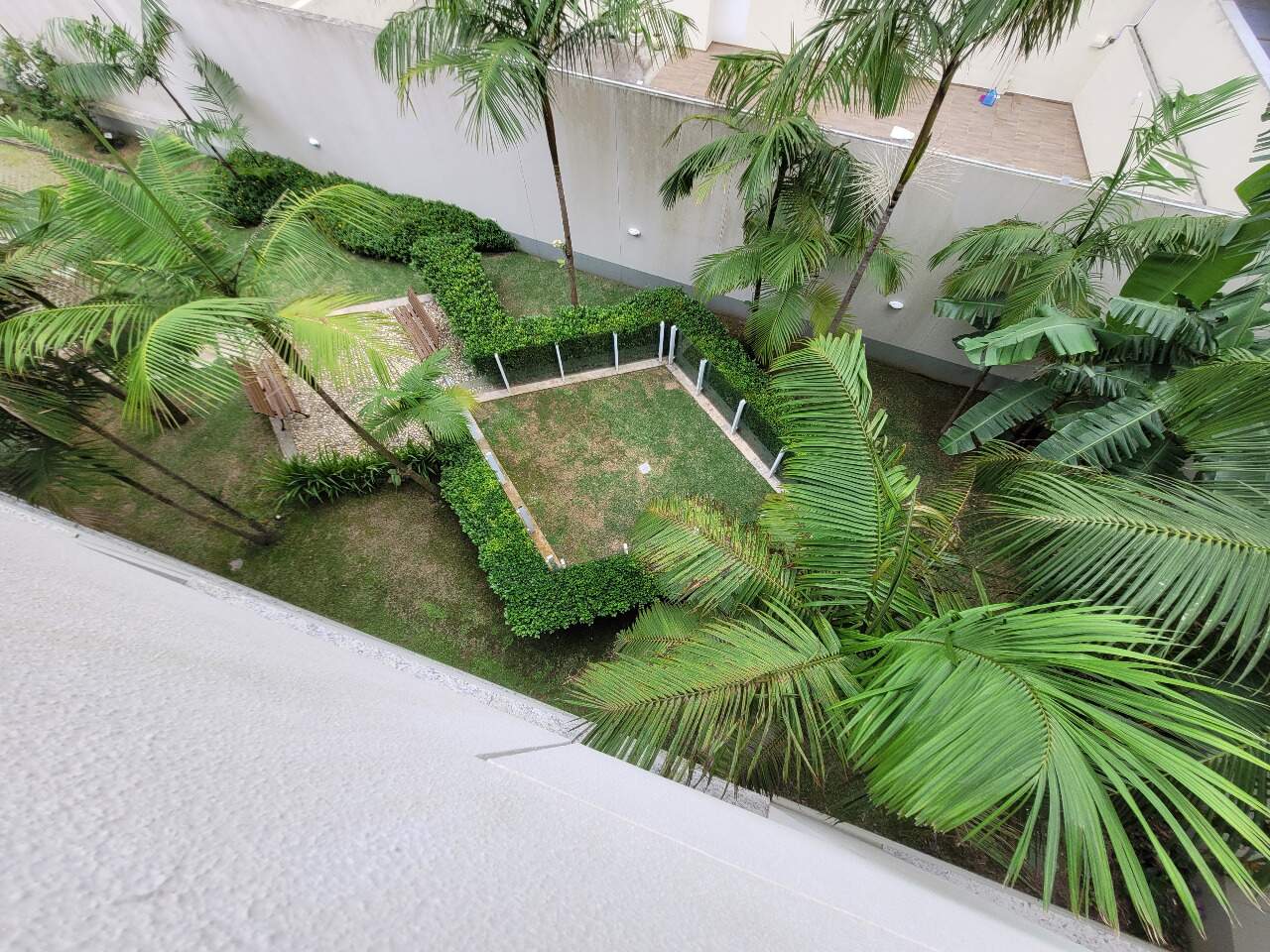 Apartamento duplex à venda no Estreito: