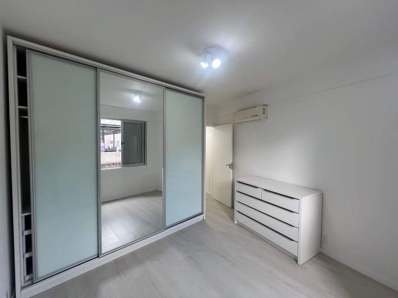 Apartamento para aluguel no Centro: 