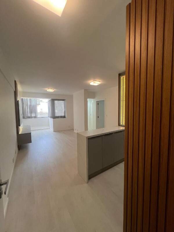 Apartamento para aluguel no Centro: 