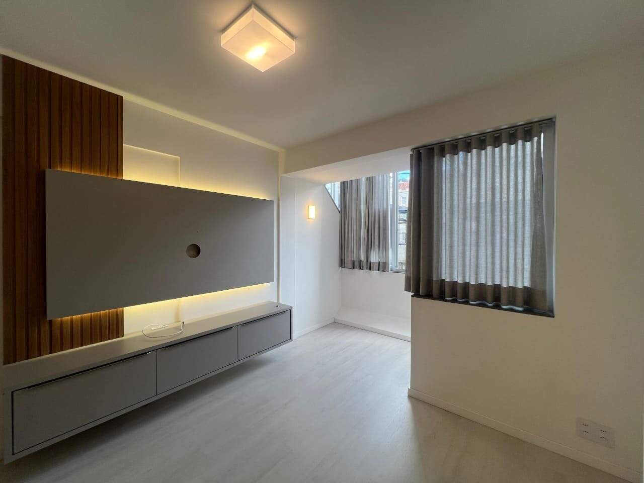 Apartamento para aluguel no Centro: 