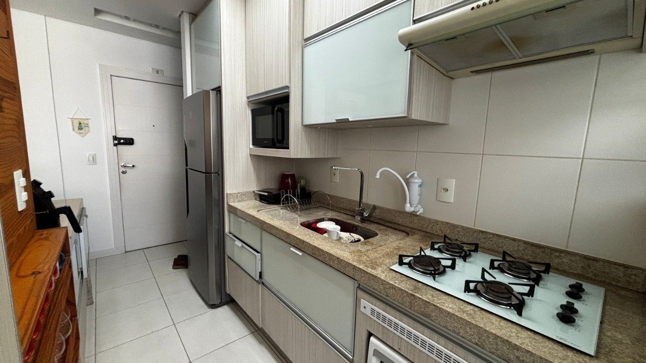 Apartamento à venda no Coqueiros: 