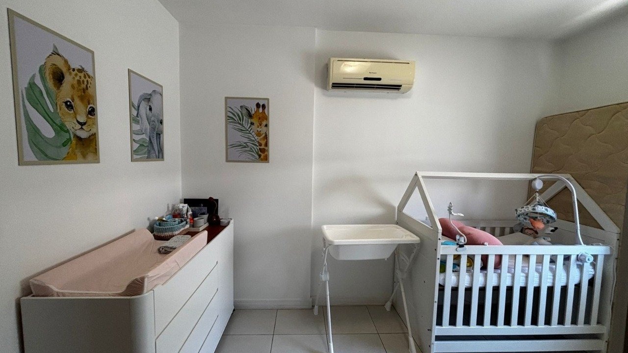 Apartamento à venda no Coqueiros: 