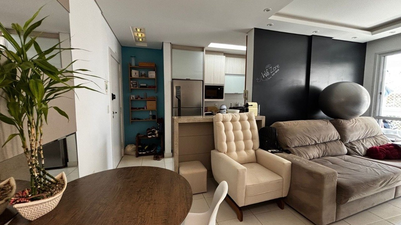 Apartamento à venda no Coqueiros: 