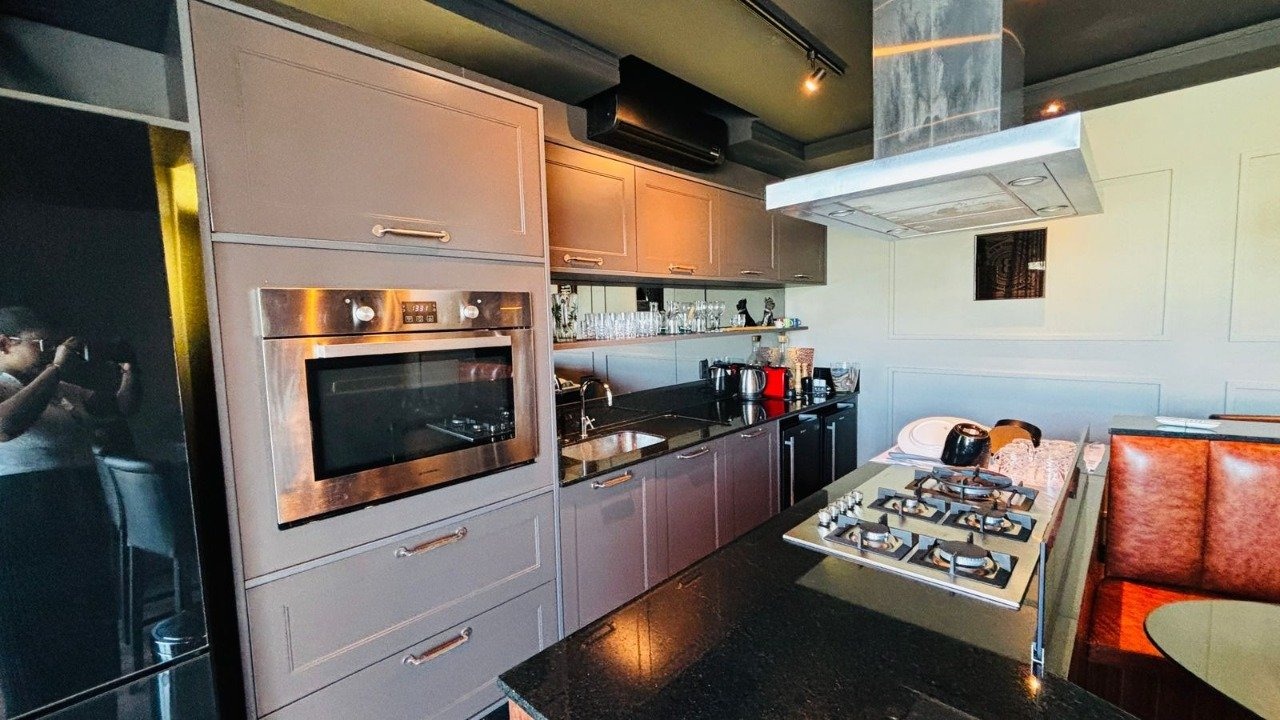 Apartamento à venda no Coqueiros: 