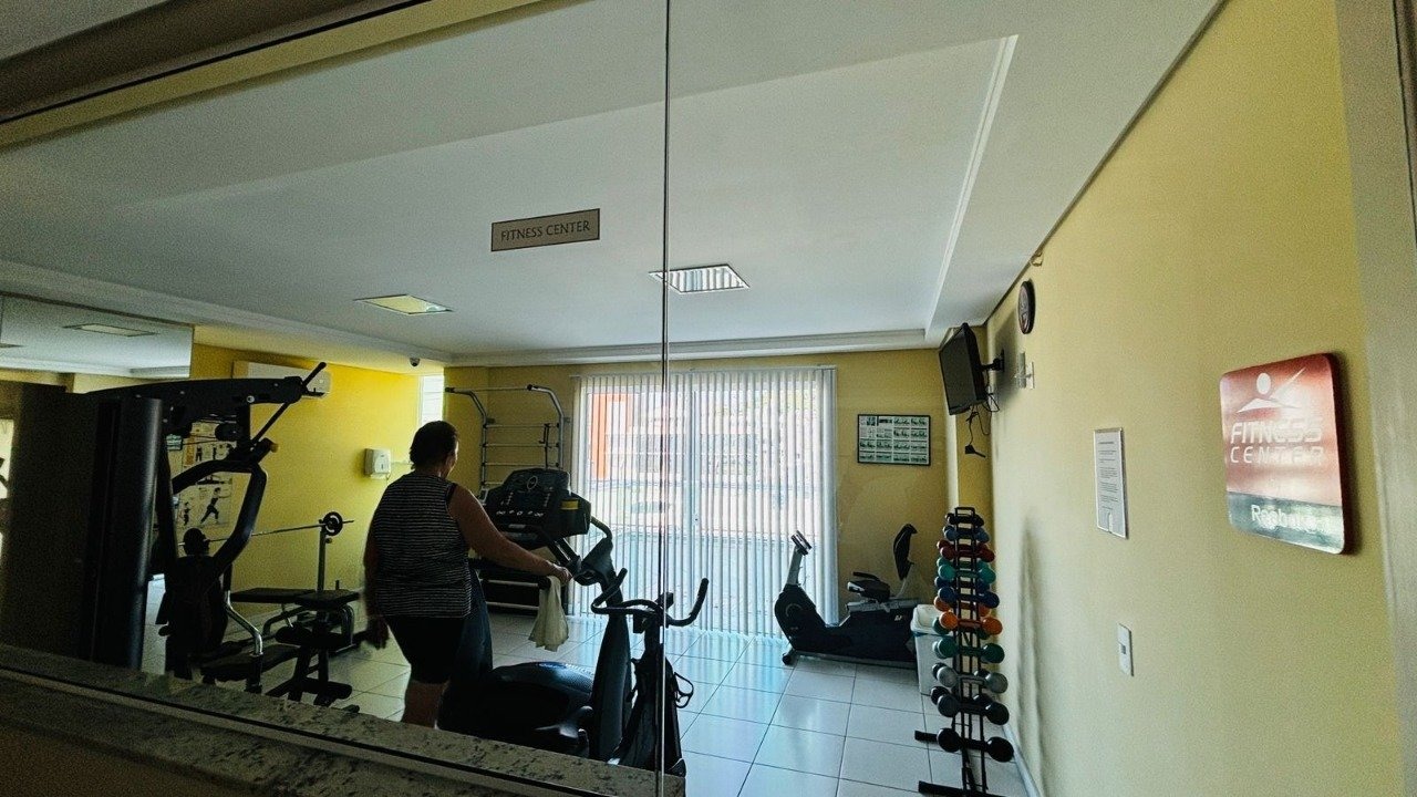 Apartamento à venda no Coqueiros: 