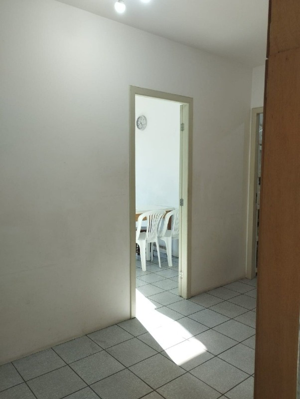 Sala à venda no Trindade: