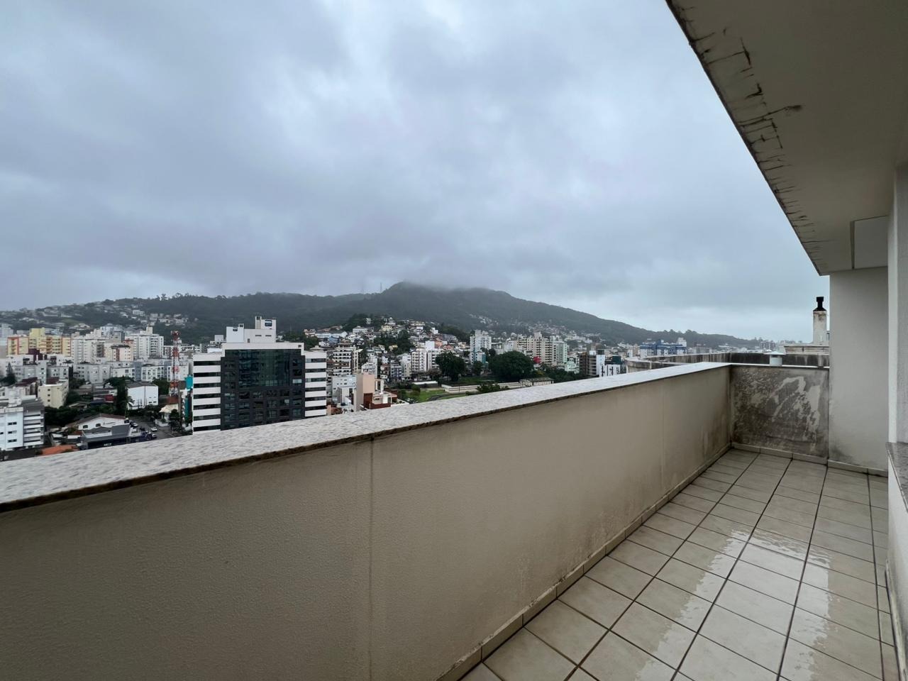 Apartamento para aluguel no Trindade: 