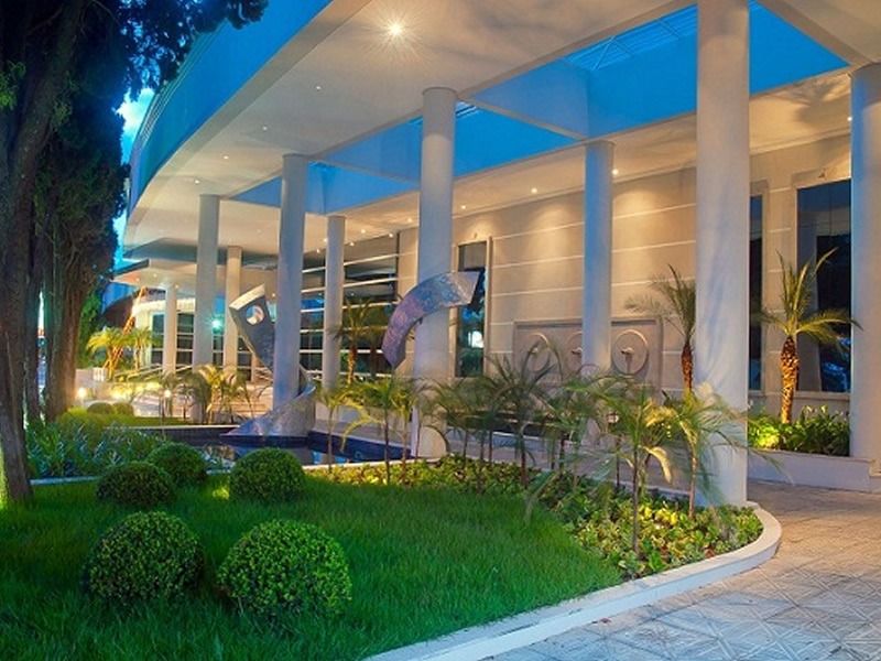 Apartamento para aluguel no Trindade: 