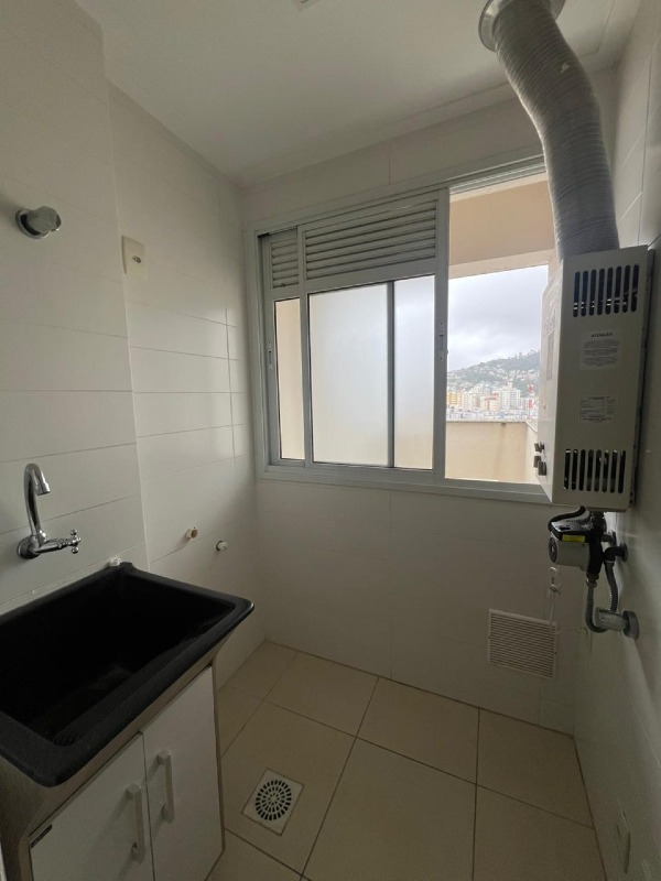 Apartamento para aluguel no Trindade: 