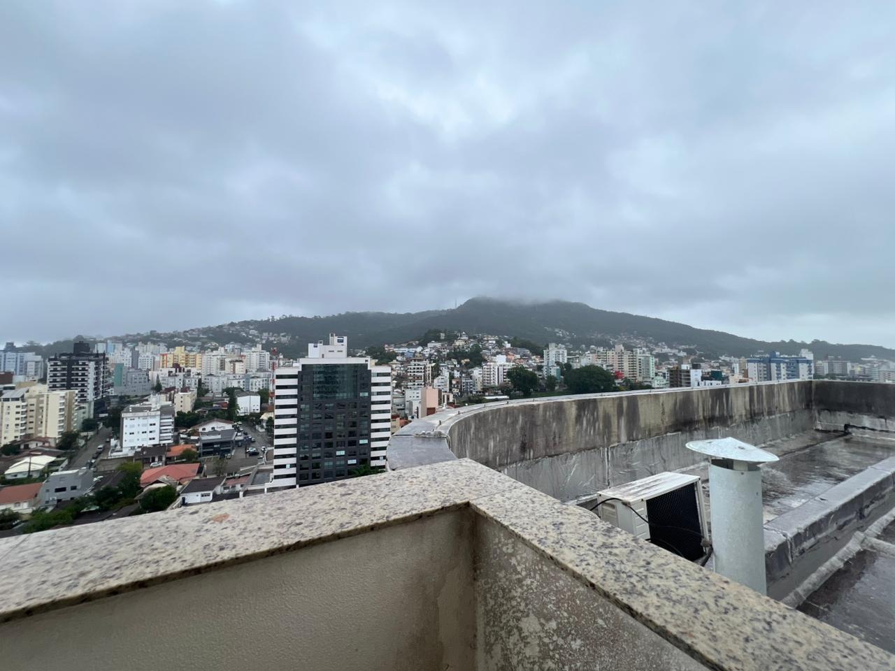 Apartamento para aluguel no Trindade: 