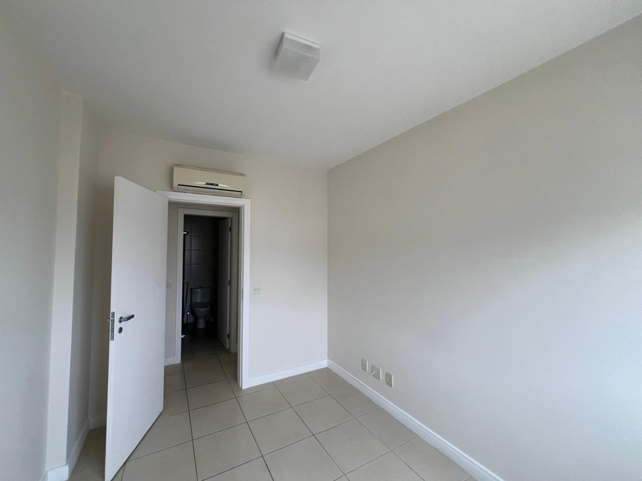 Apartamento para aluguel no Trindade: 