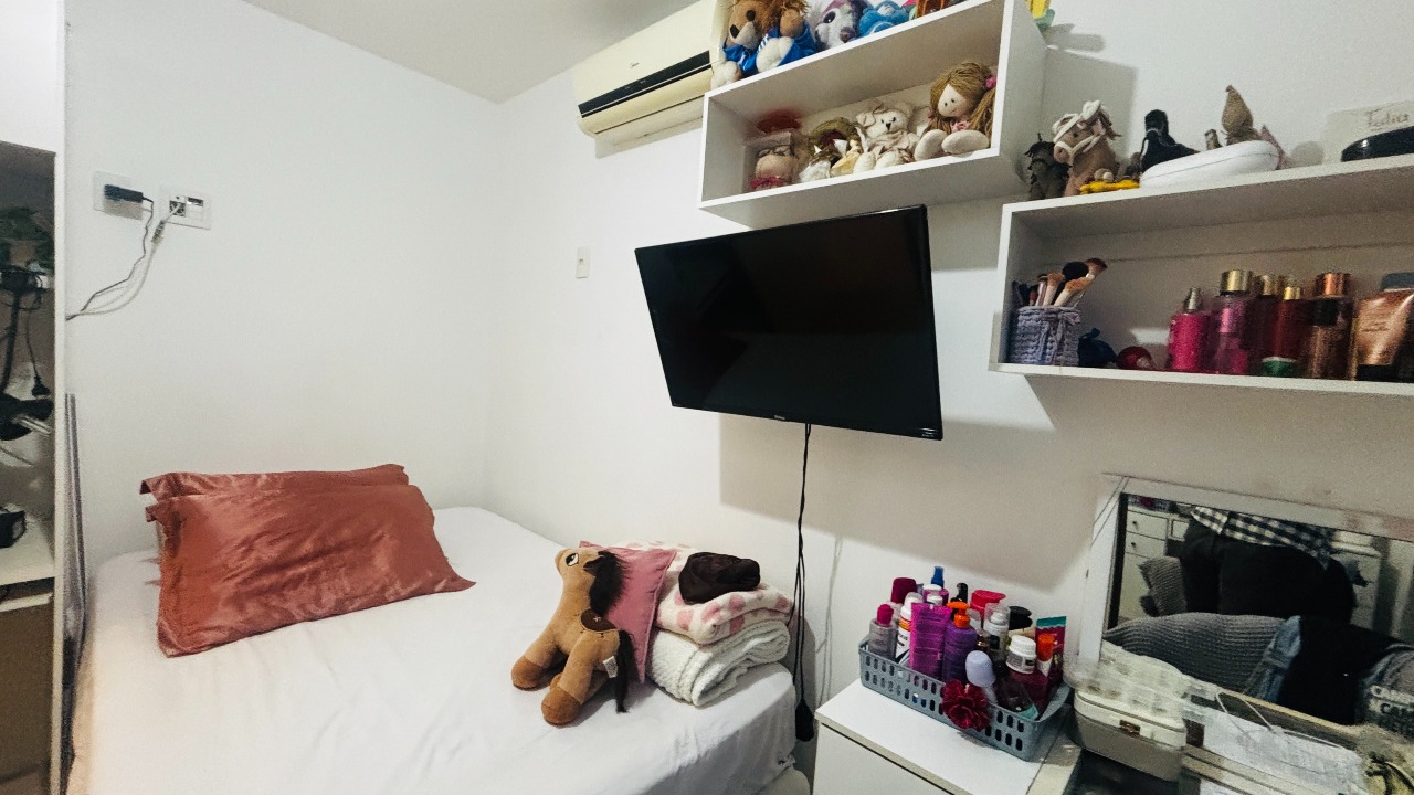 Apartamento à venda no Barreiros: 