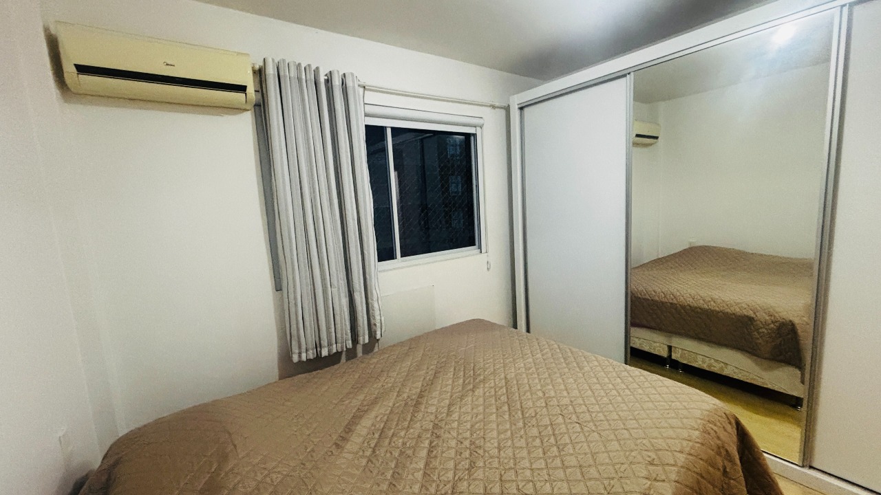 Apartamento à venda no Barreiros: 