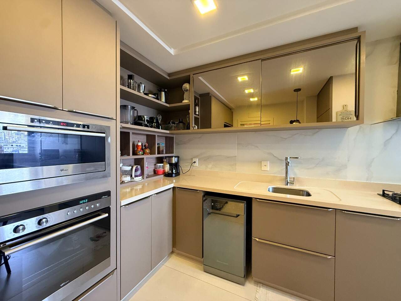 Apartamento à venda no Estreito: 