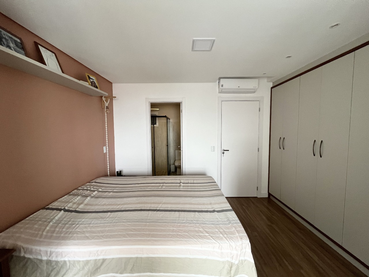 Apartamento duplex à venda no Barreiros: 