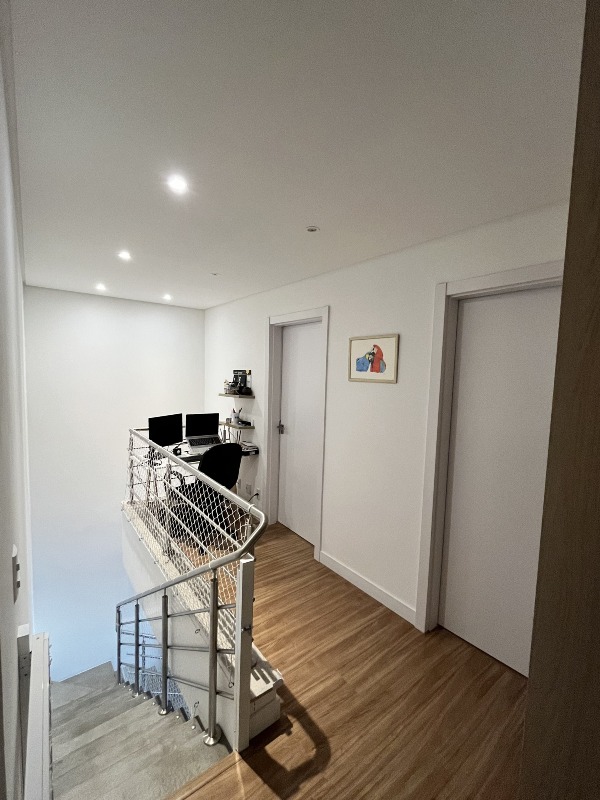 Apartamento duplex à venda no Barreiros: 