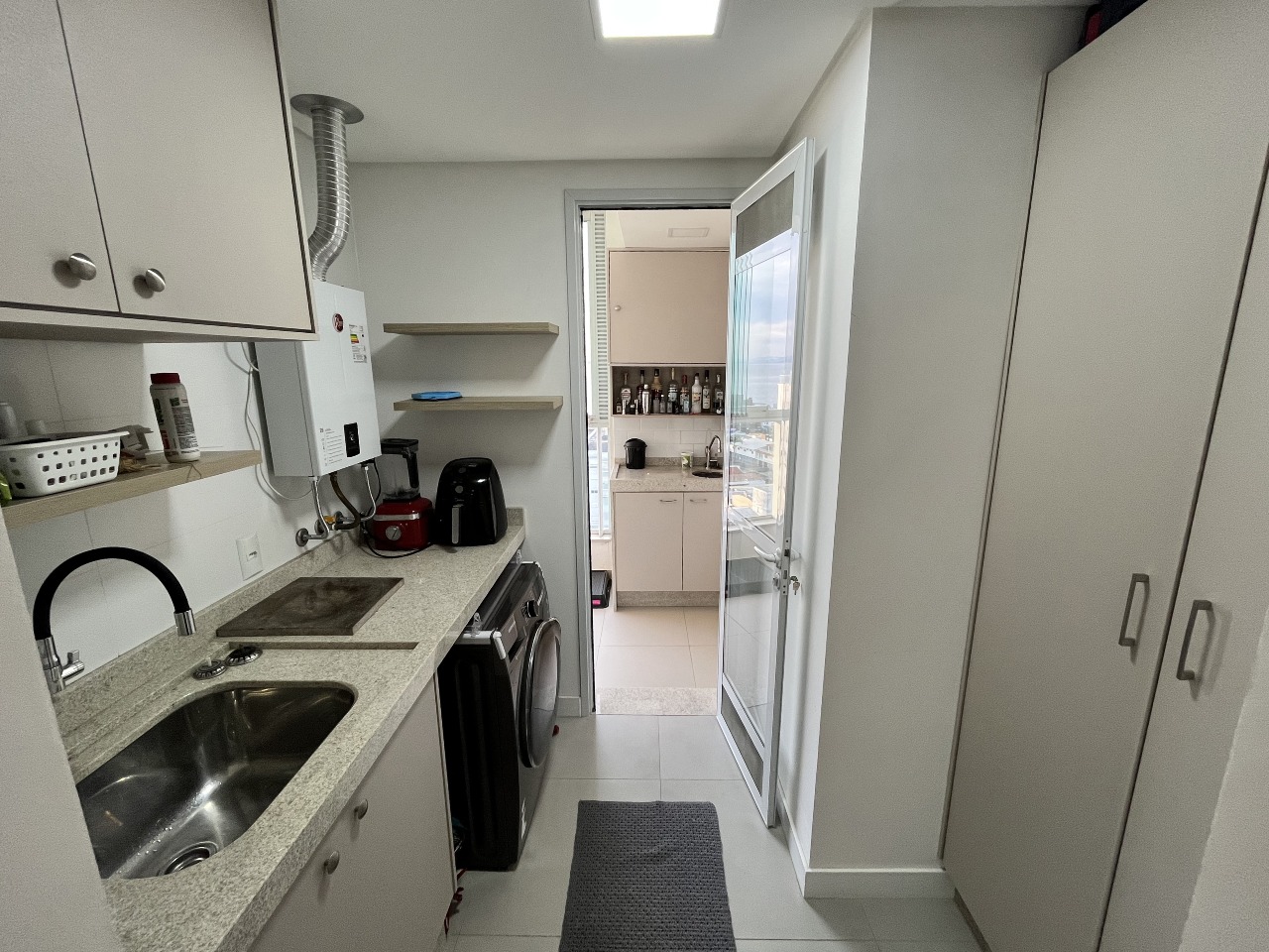 Apartamento duplex à venda no Barreiros: 