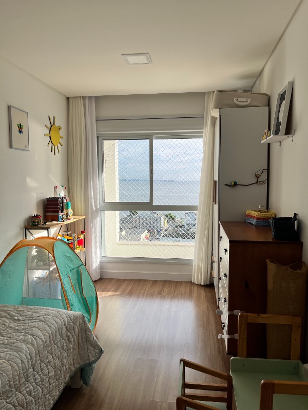 Apartamento duplex à venda no Barreiros: 