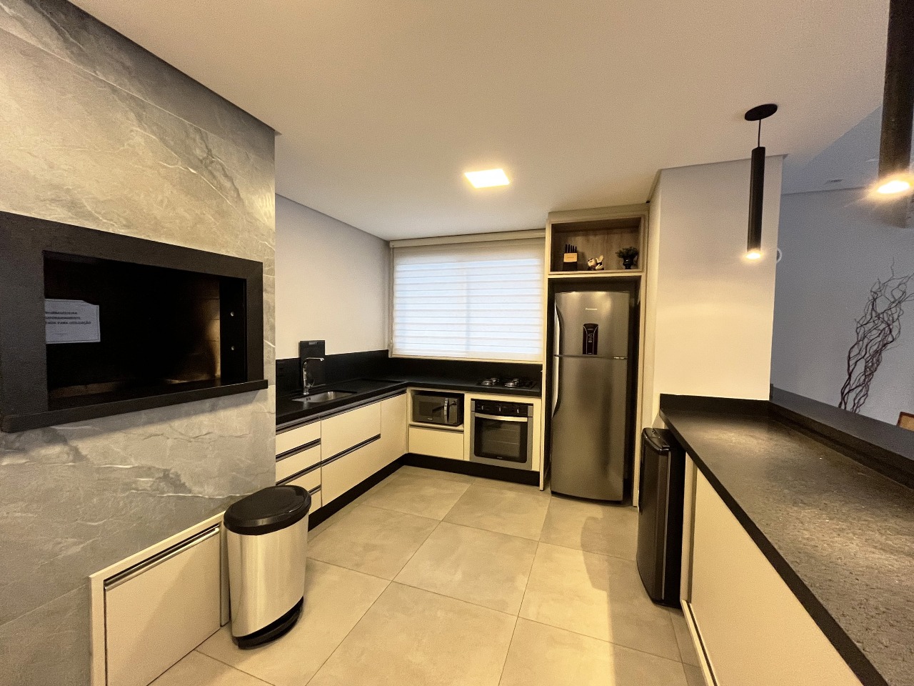 Apartamento duplex à venda no Barreiros: 