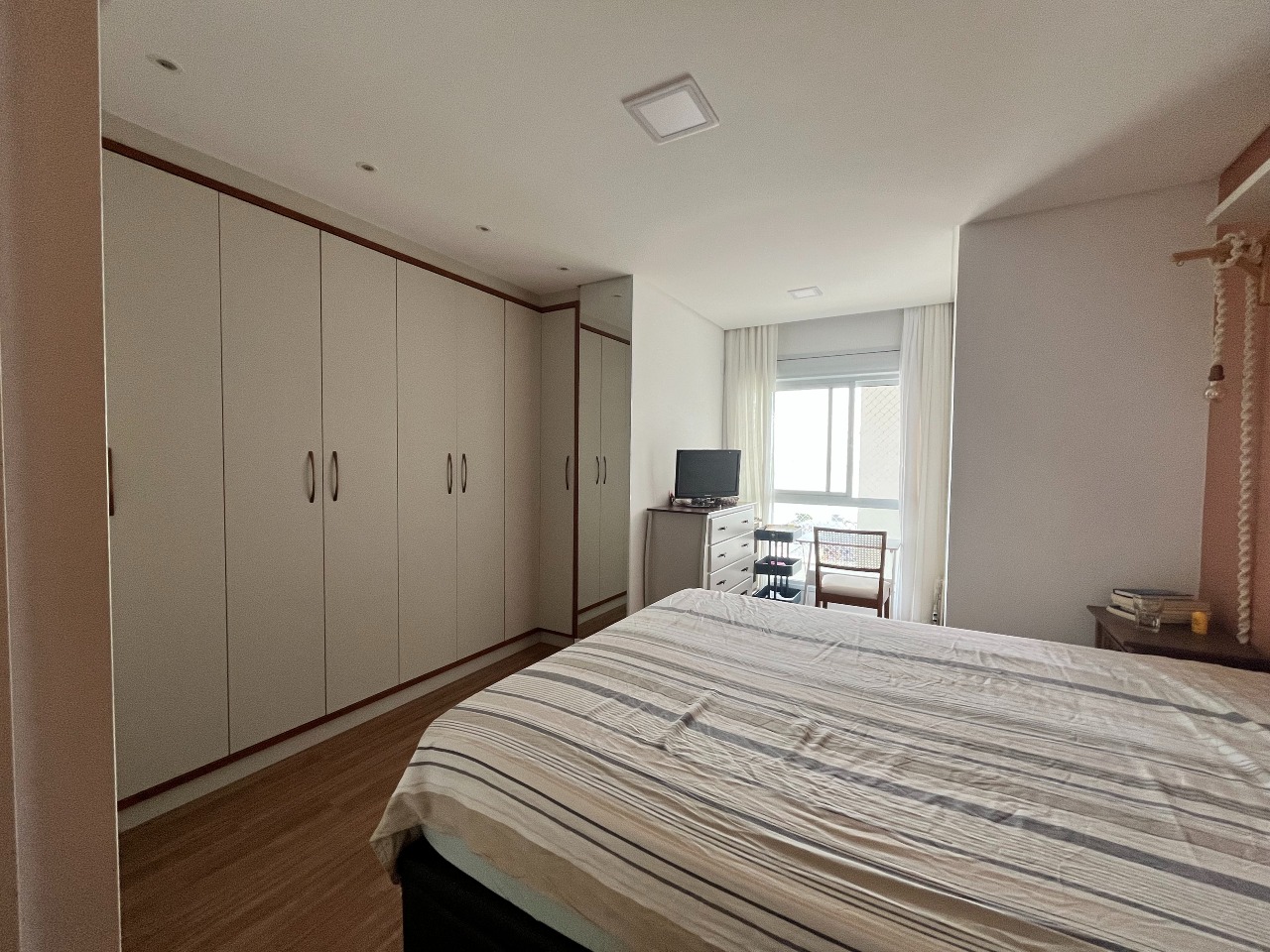 Apartamento duplex à venda no Barreiros: 