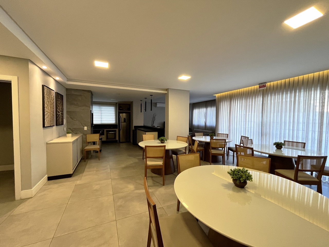 Apartamento duplex à venda no Barreiros: 