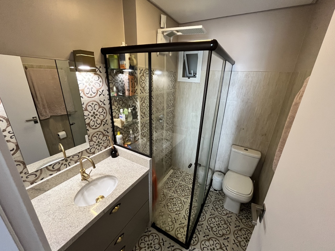 Apartamento duplex à venda no Barreiros: 