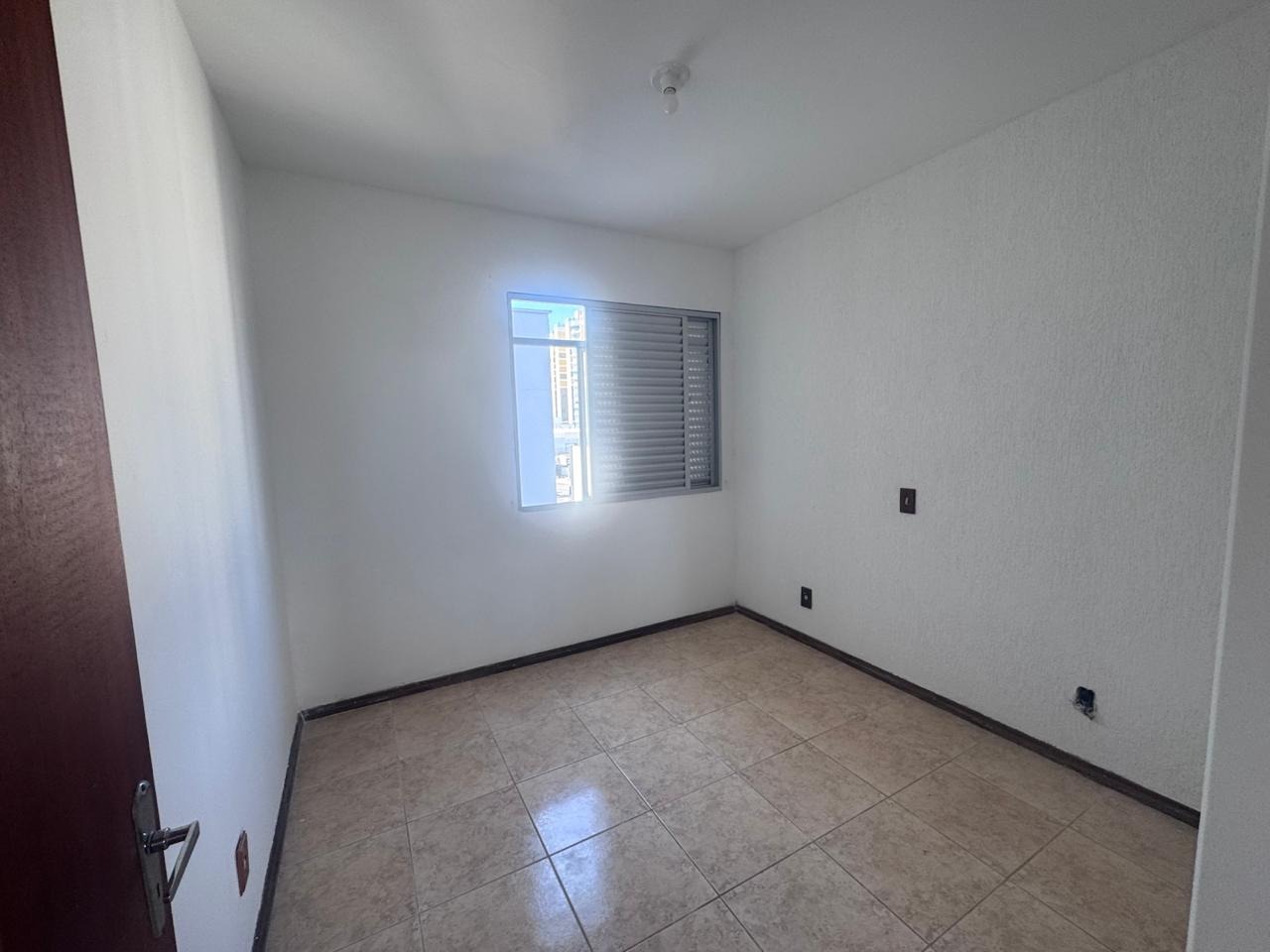 Apartamento à venda no Barreiros: 