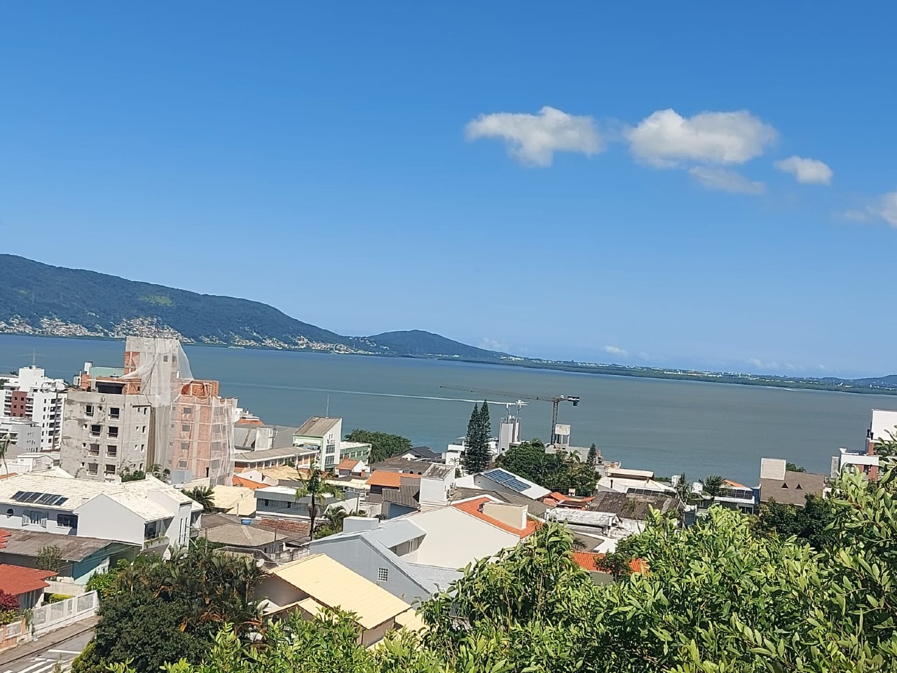 Apartamento à venda no Coqueiros: 