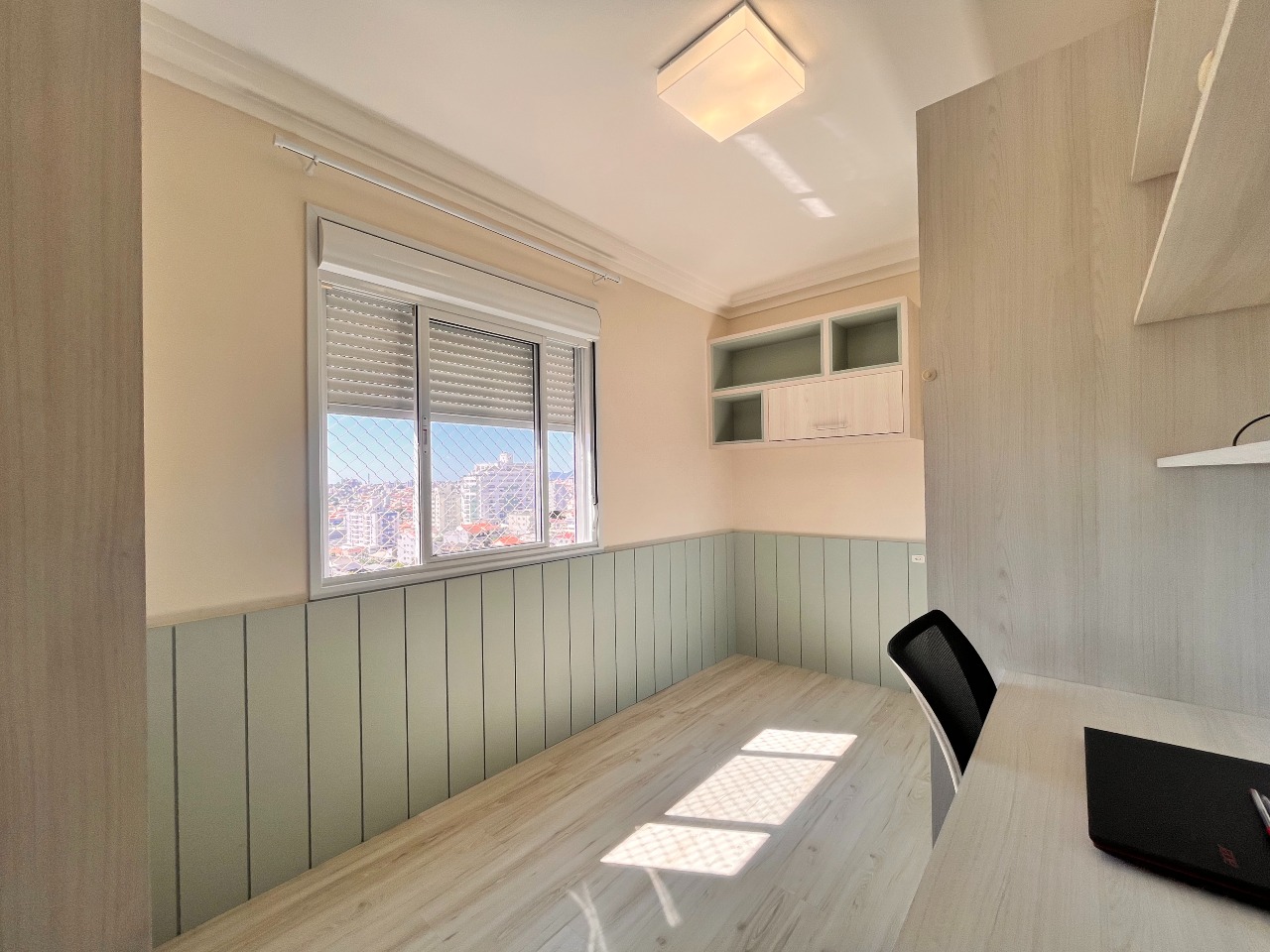 Apartamento à venda no Barreiros: 