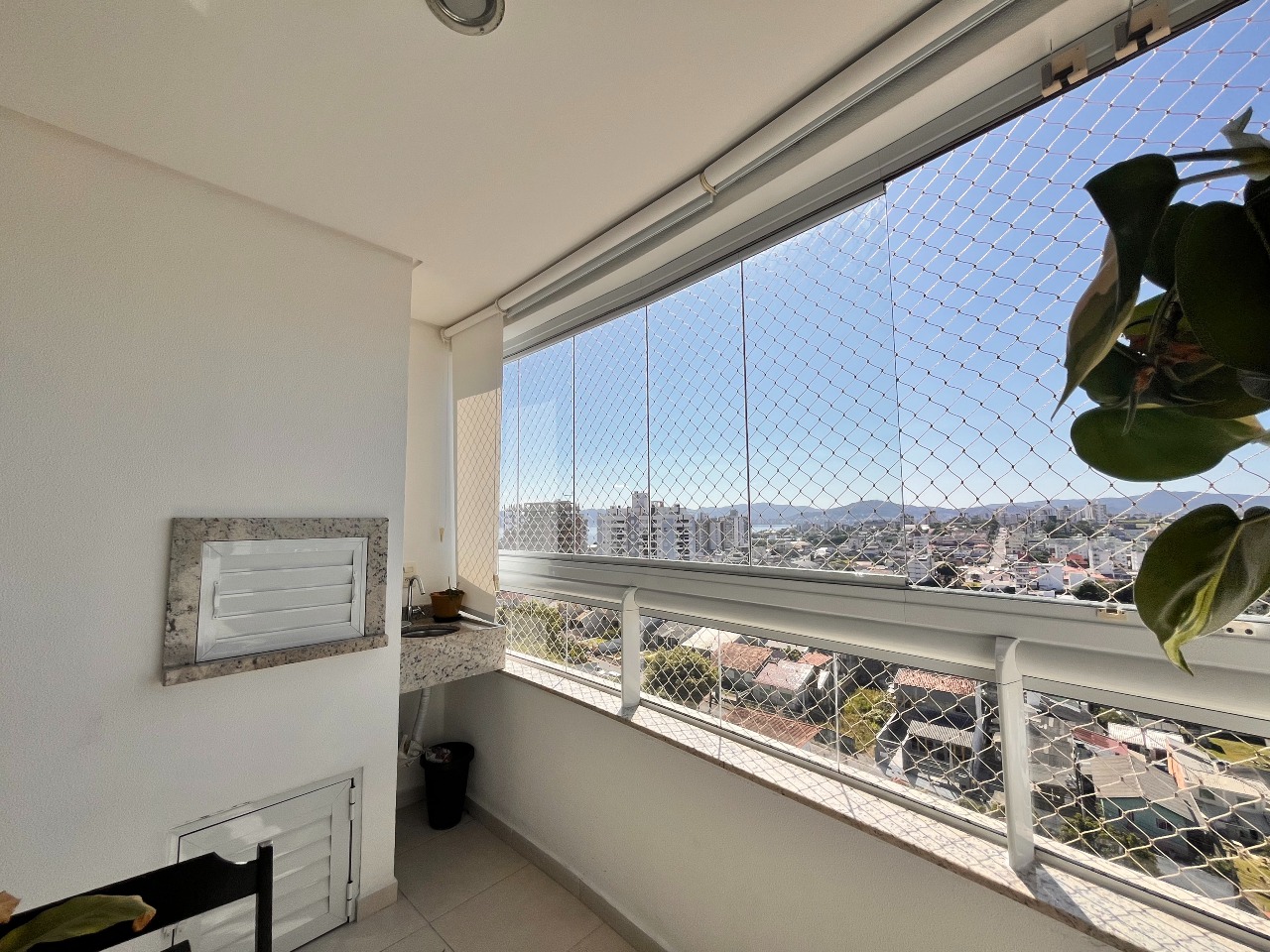 Apartamento à venda no Barreiros: 