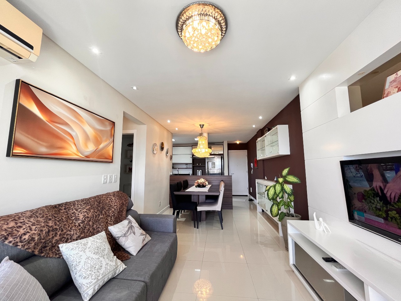 Apartamento à venda no Barreiros: 