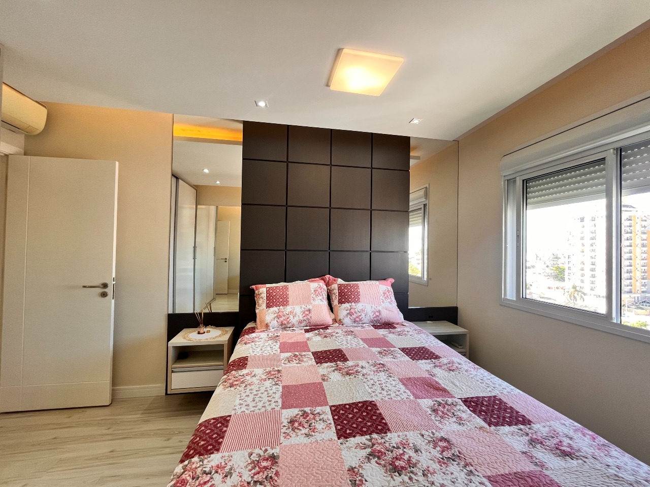 Apartamento à venda no Barreiros: 