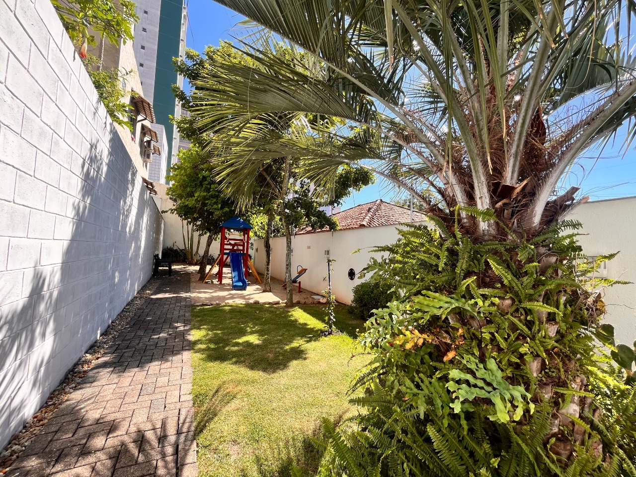 Apartamento à venda no Barreiros: 