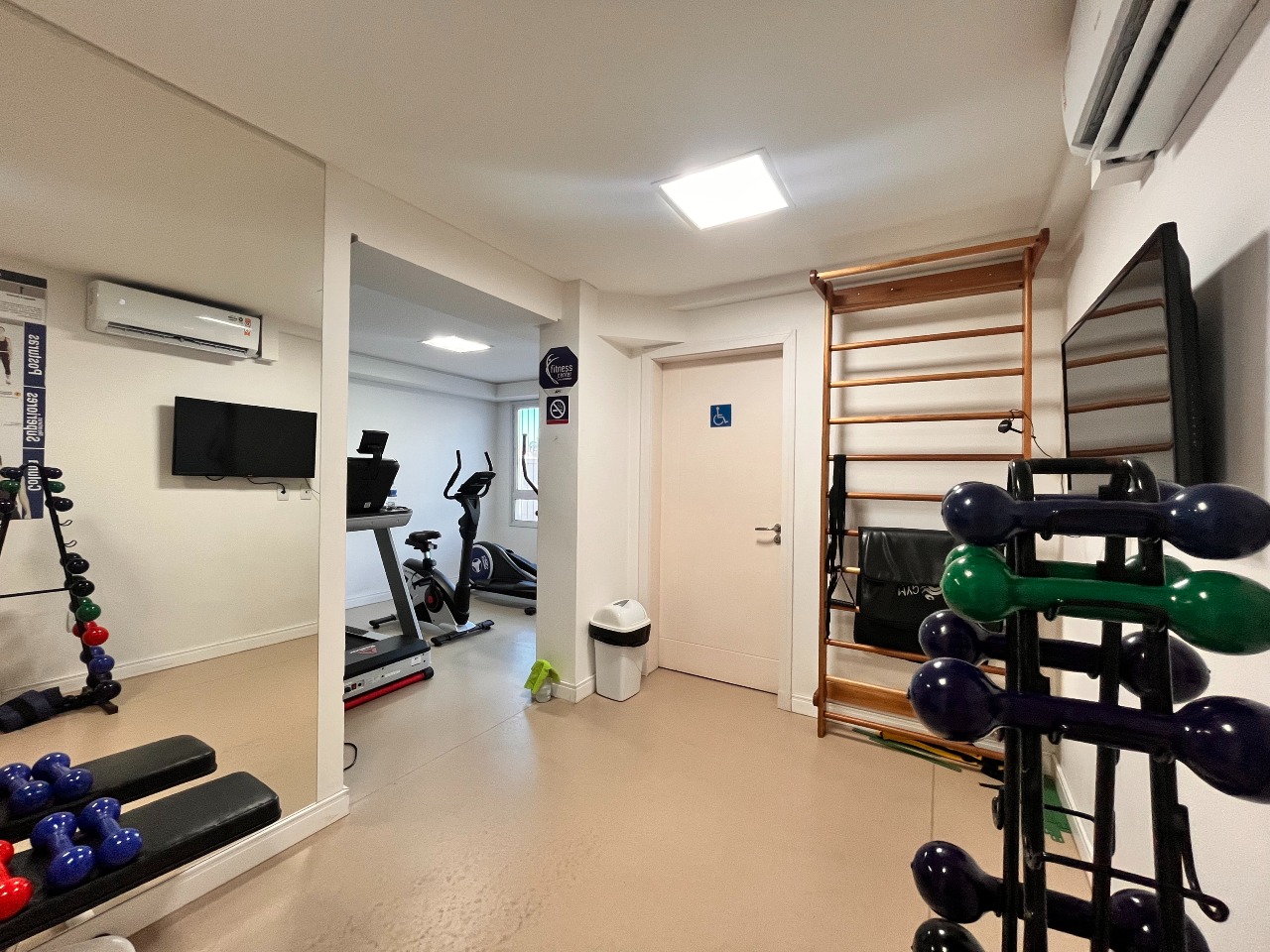 Apartamento à venda no Barreiros: 