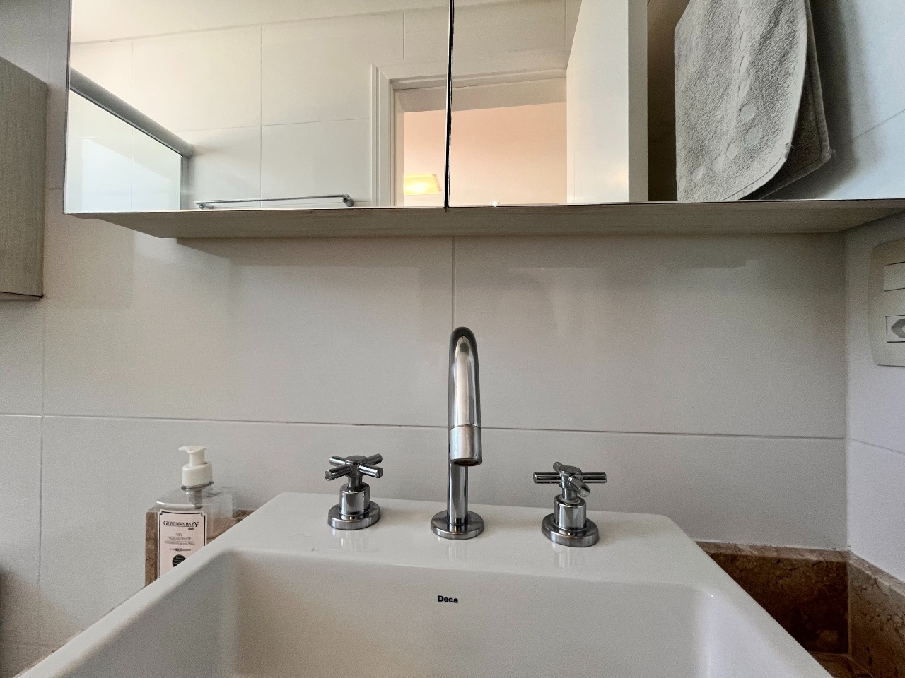 Apartamento à venda no Barreiros: 