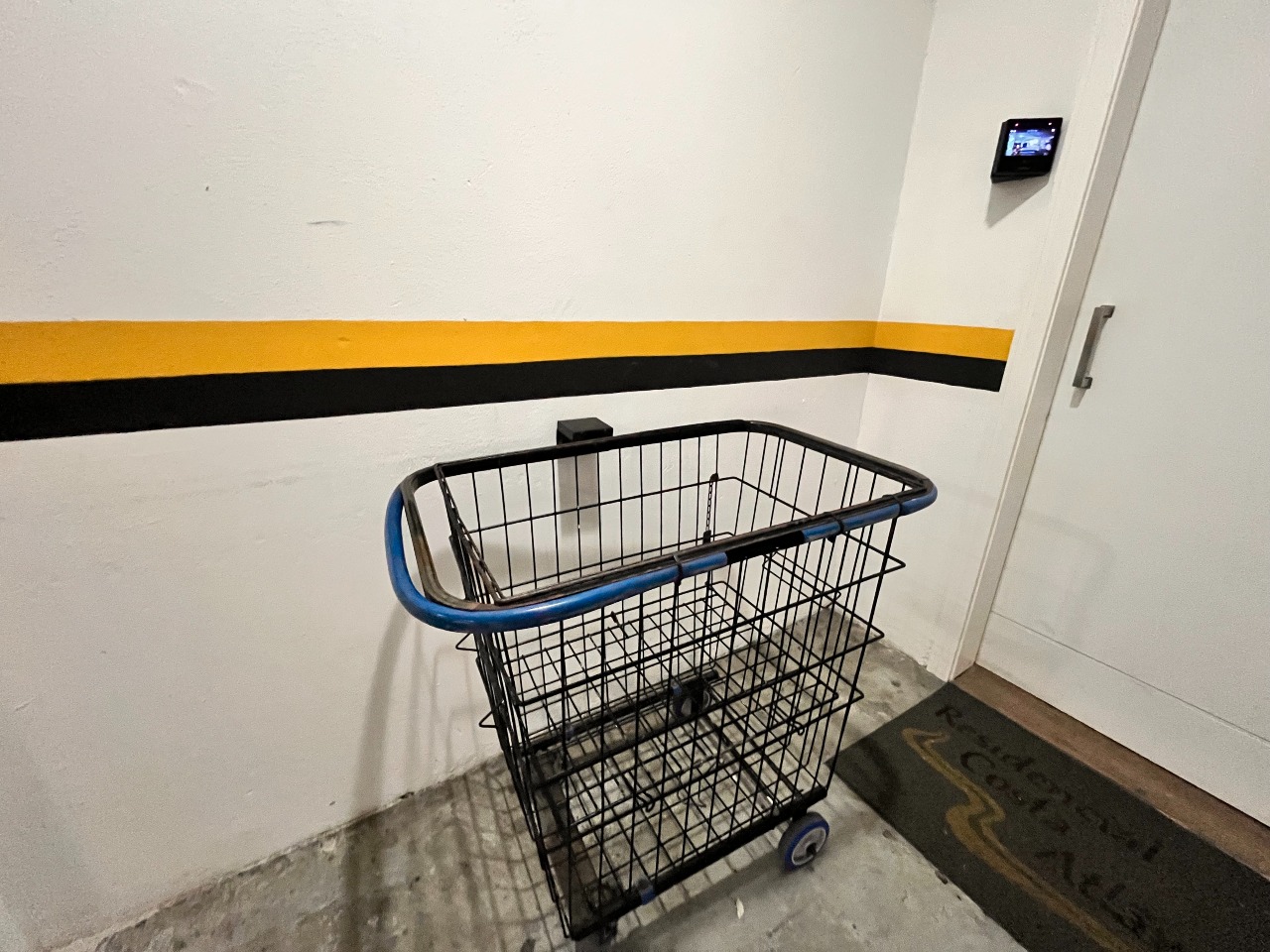 Apartamento à venda no Barreiros: 