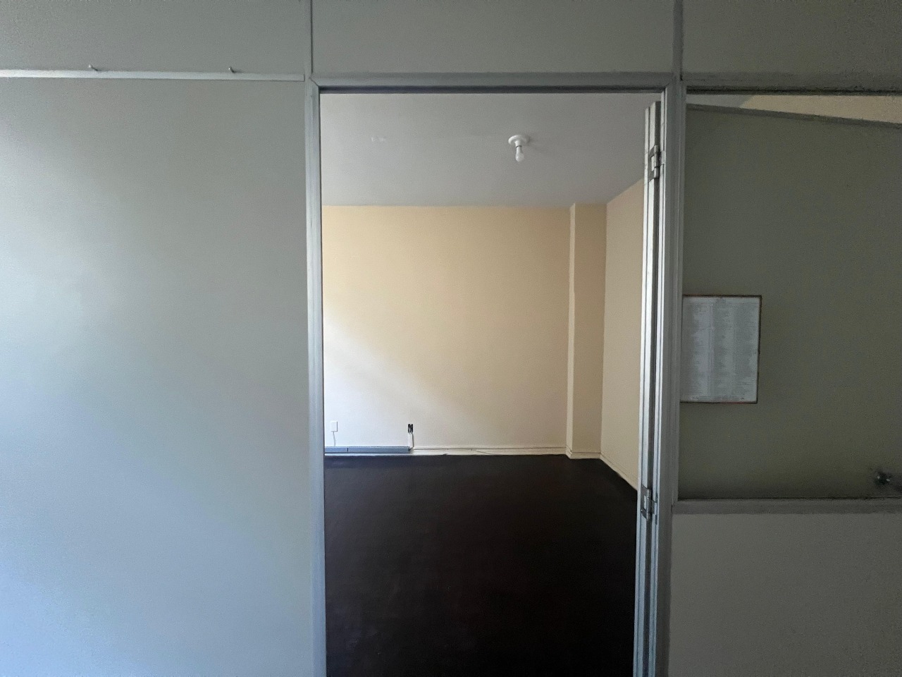 Sala para aluguel no Centro: 