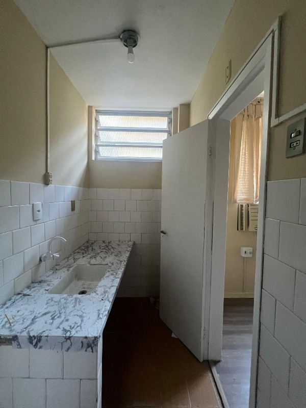 Sala para aluguel no Centro: 