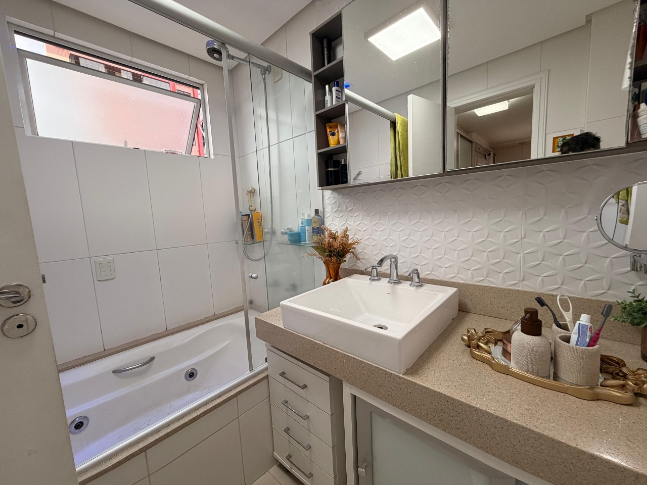 Apartamento à venda no Kobrasol: 