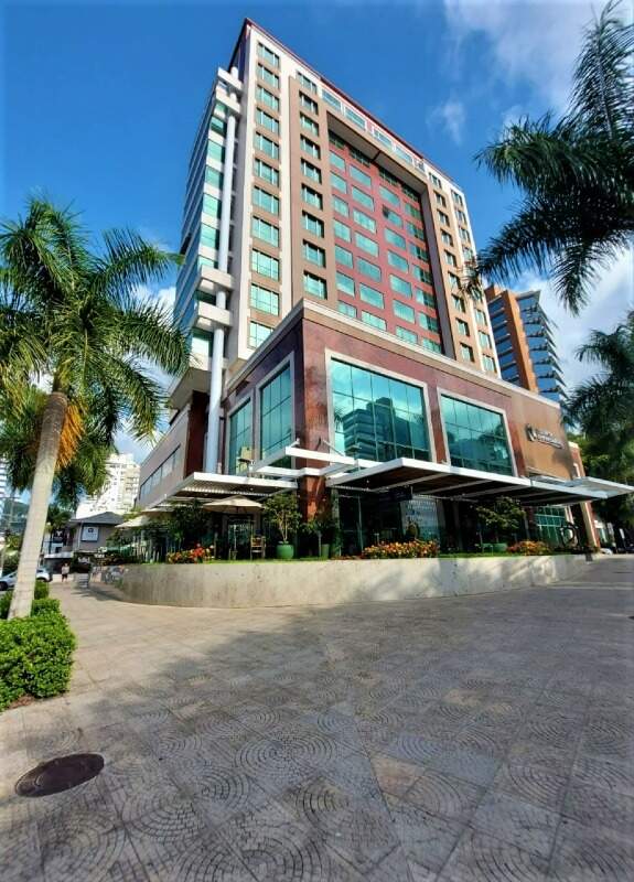 Salas/Conjuntos à venda no Centro: 