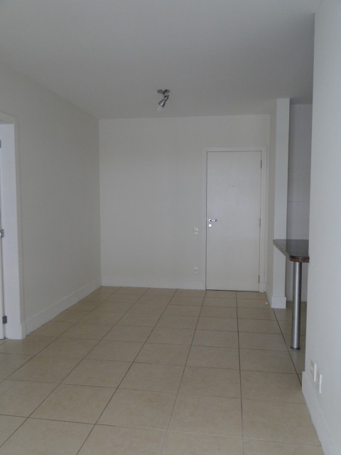 Apartamento à venda no Saco Dos Limoes: 