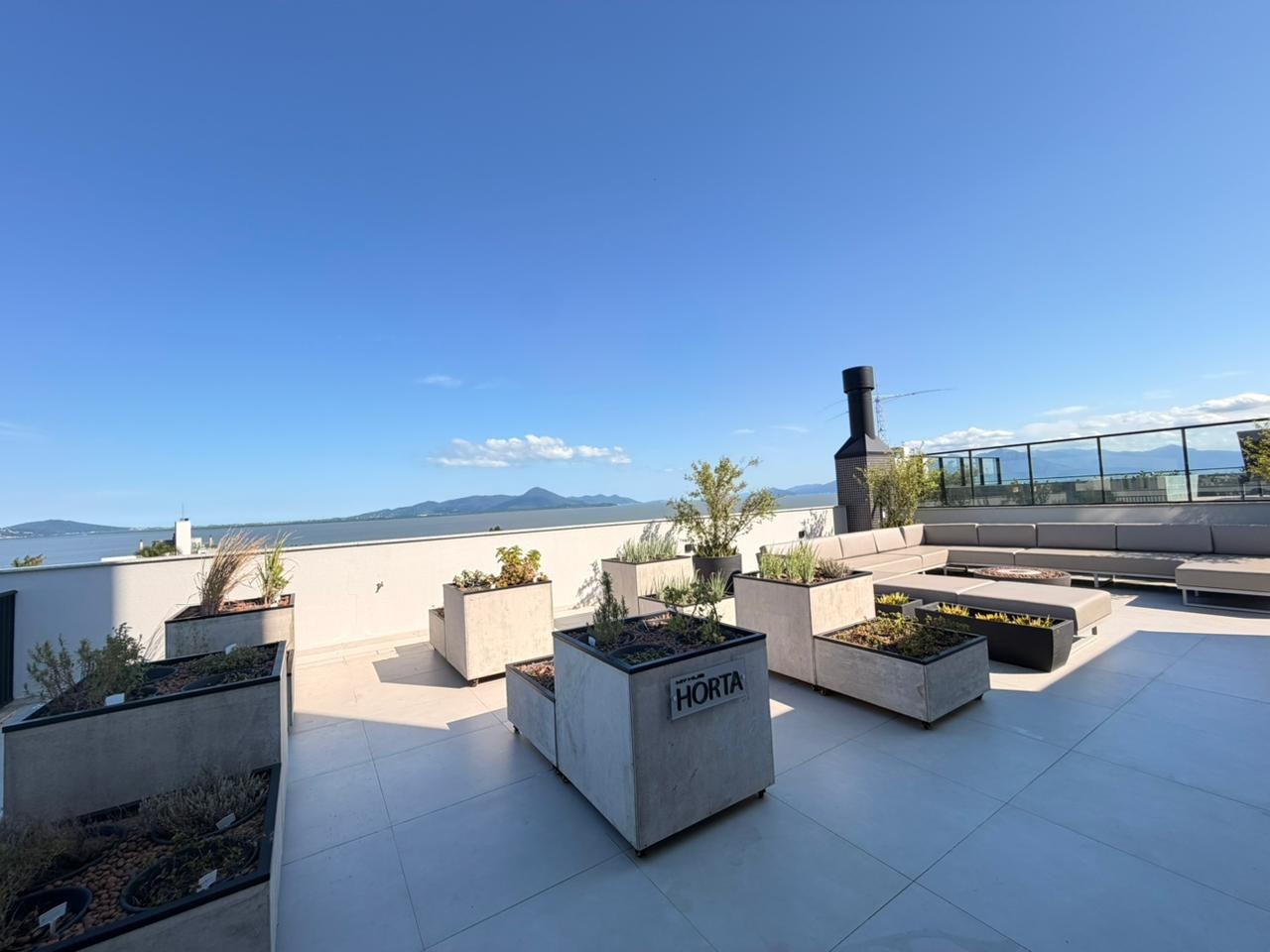 Apartamento à venda no Coqueiros: 